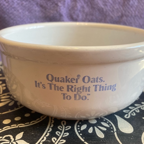 Quaker Oats Stoneware Bowl Pair with small enamels handled floral pitcher - Picture 3 of 7